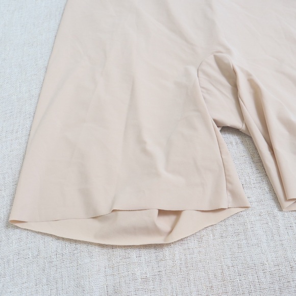 Maidenform Shorty Light Shape Wear NWT - Picture 9 of 10